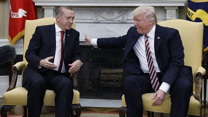Трамп, Эрдоган нар Сирийн асуудлаар ярилцав