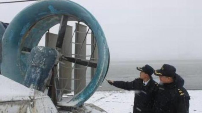 Орос, Хятад хийлдэг ёроолт усан онгоц ашиглалтад оруулжээ