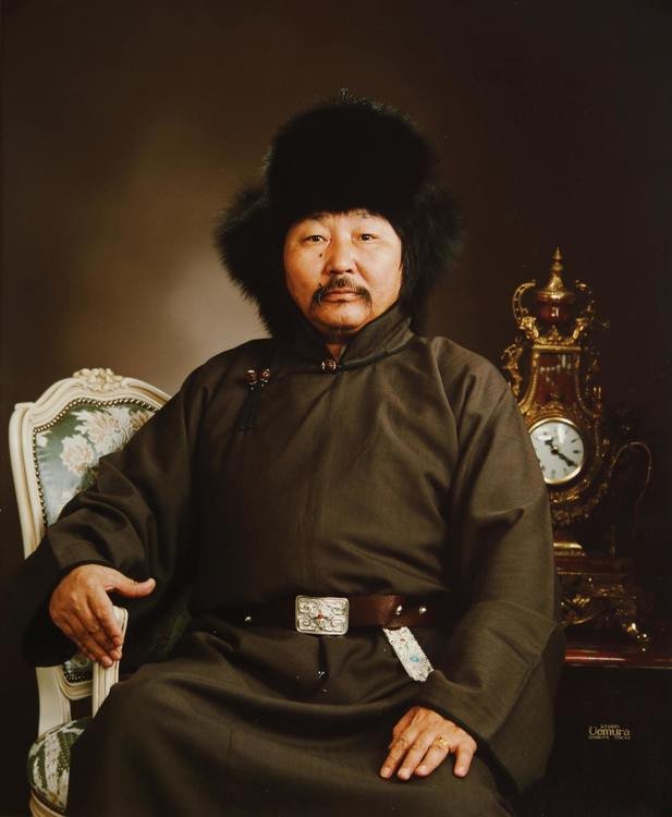 Их найрагч Б.Лхагвасүрэнгийн омголон бадрангуй гэгээн дүр төрх монголчуудын ...
