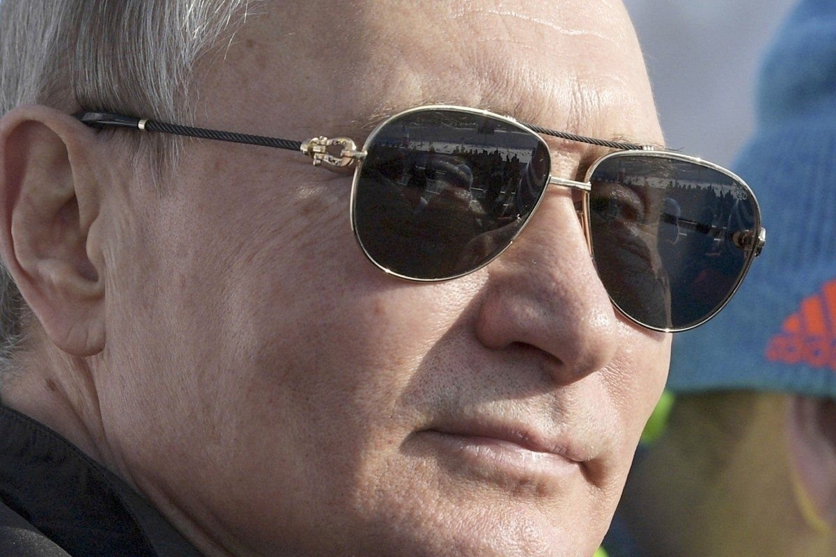 Путин Оросын мафийн боссуудад хэн нь босс болохоо харуулахаар шийджээ