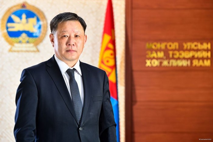 ЗТХ-ийн сайд Л.Халтарын тушаалаар нүүрс тээвэр гацаж, Монгол өдөрт 6.6 тэрбум төгрөг алдаж байна