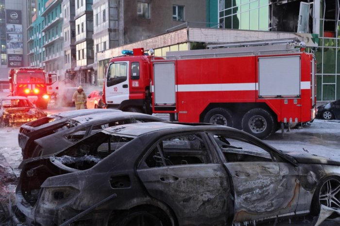 Бусдаас өрсөх гэсэн монголчуудын энэ муу ёрын зан мөн ч их гай тарина даа