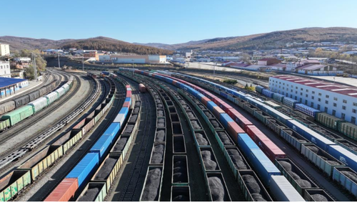 Хятад-Европын ачааны галт тэрэг “Бүс ба зам”-аар хурдалж байна