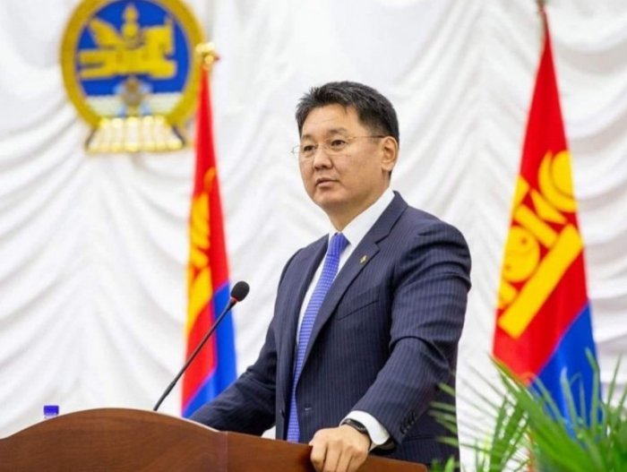 Монгол Улсын Ерөнхийлөгч У.Хүрэлсүх ШХАБ-ын дээд түвшний уулзалтад оролцохоор эх орноосоо мордлоо