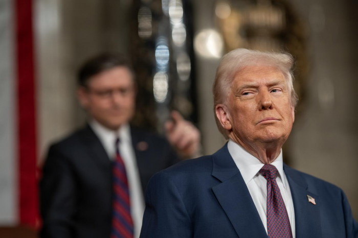 Сирид тавьсан хоригуудыг цуцлах тушаалд Трамп гарын үсэг зуржээ