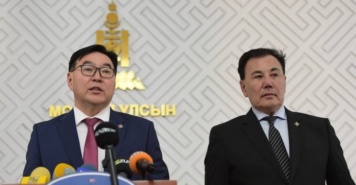 УИХ-ын гишүүн асан Ц.Анандбазар, Б.Баттөмөр болон М.Ганбаатар нар Ерөнхий сайдын зөвлөхөөр томилогдоогүй
