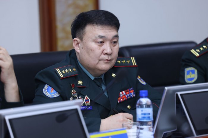 Д.Батлут: Урсгал зардлыг хэмнэж, зайлшгүйгээс бусад бүх хурал, зөвлөгөөнийг цахимд шилжүүллээ Д.Батлут: Урсгал зардлыг хэмнэж, зайлшгүйгээс бусад бүх хурал, зөвлөгөөнийг цахимд шилжүүллээ