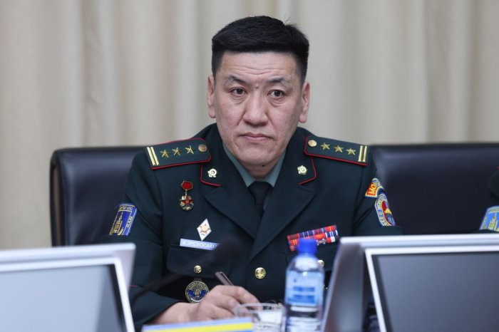 Д.Батлут: Урсгал зардлыг хэмнэж, зайлшгүйгээс бусад бүх хурал, зөвлөгөөнийг цахимд шилжүүллээ Д.Батлут: Урсгал зардлыг хэмнэж, зайлшгүйгээс бусад бүх хурал, зөвлөгөөнийг цахимд шилжүүллээ