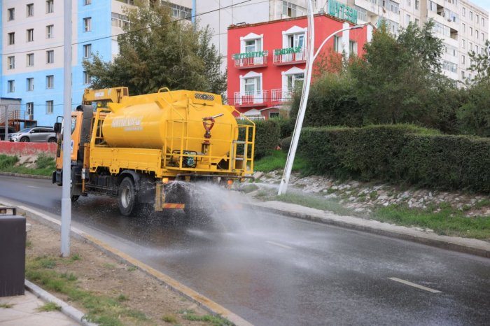 Хот нийтийн аж ахуйн салбарт 300 орчим машин техникээр парк шинэчлэл хийлээ